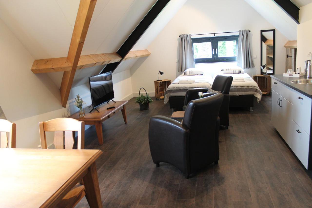 De Weije Wereld Bed & Breakfast Sint-Oedenrode Exterior photo